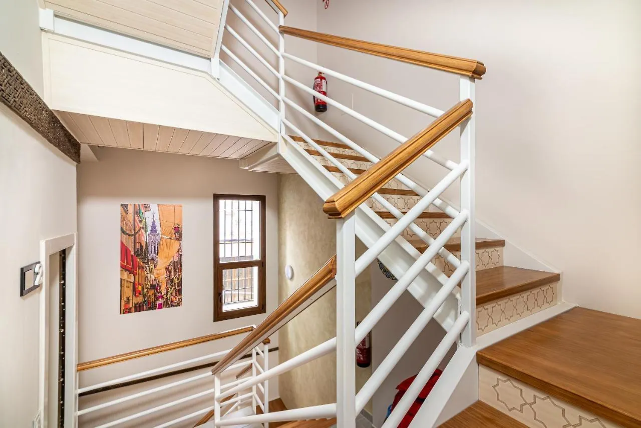 Aires De Toledo Apartment