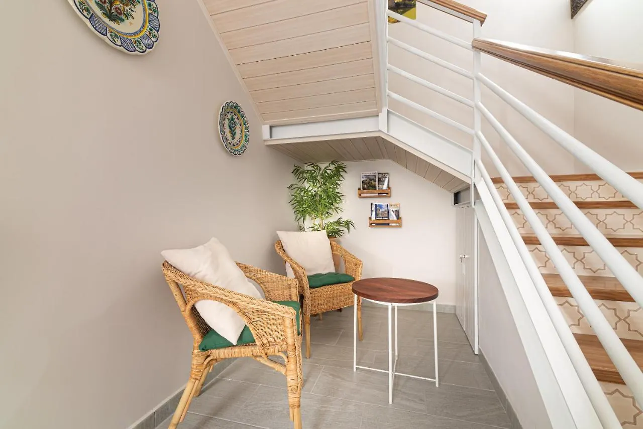 Aires De Toledo Apartment 0*,